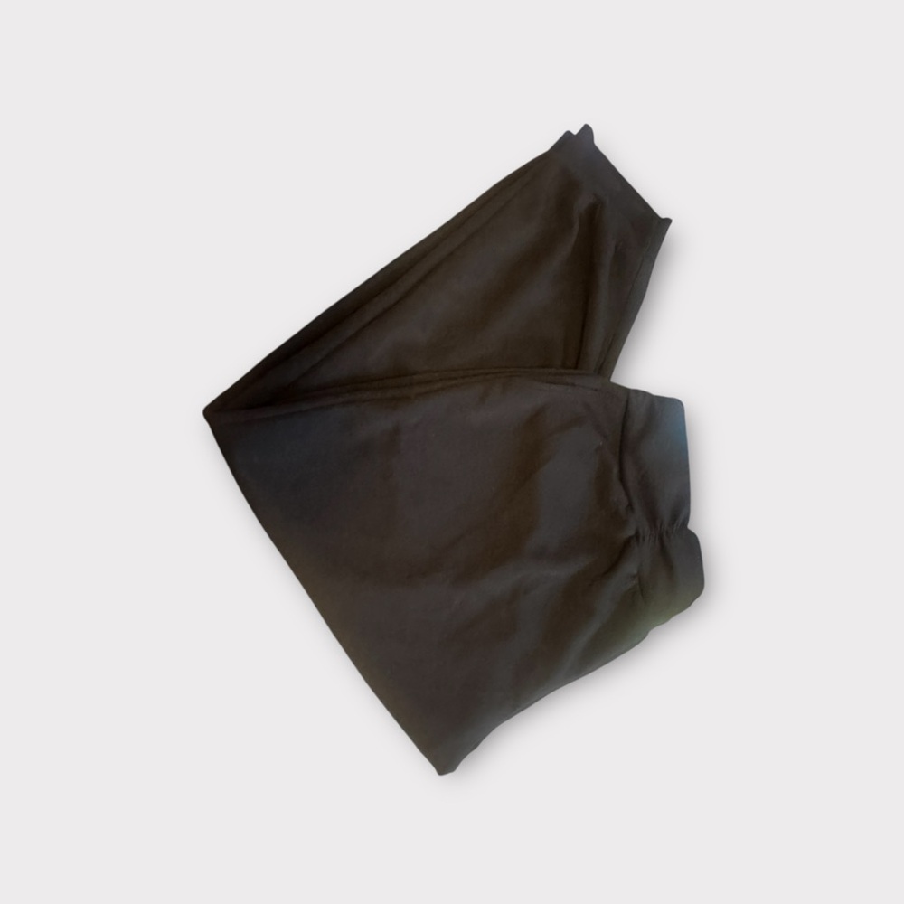 NWOT Size 26/4X BloomChic Black Super Soft Dressy Leggings Rayon/Polyester Blend